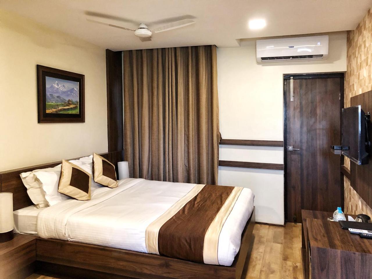 Hotel Kailas Pvt Ltd Birganj Экстерьер фото